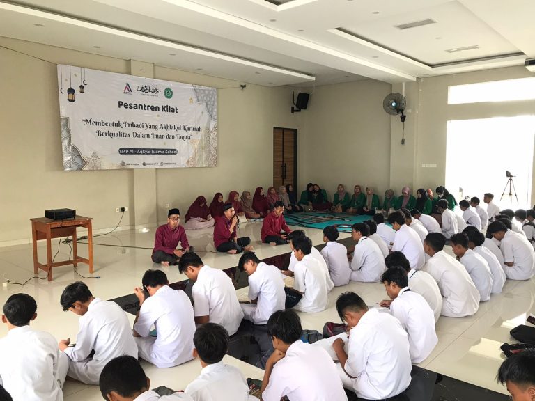Realisasi MOU dan  MOA, Fakultas Tarbiyah Berperan dalam Pelaksanaan Kegiatan Pesantren Kilat  SMP Al-Aqsyar Bogor