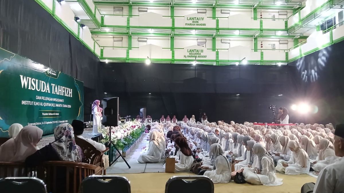 Suasana Wisuda Tahfiz IIQ Jakarta