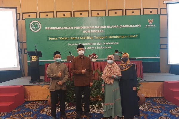 Tiga Mahasiswa Pascasarjana IIQ Jakarta Mengikuti Kegiatan Pengembangan Pendidikan Kader Ulama (Sabilillah) Non Degree
