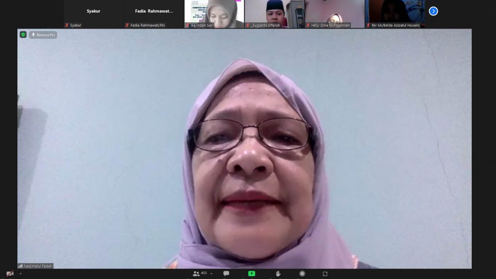 Rektor IIQ Jakarta Melepas Mahasiswi KKL Untuk Mengabdi di Masyarakat