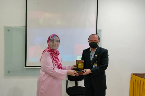 SEAMEO CECCEP DAN IIQ JAKARTA MoU dan MoA: BERKOLABORASI DALAM METODOLOGI PEMBELAJARAN AL-QUR’AN