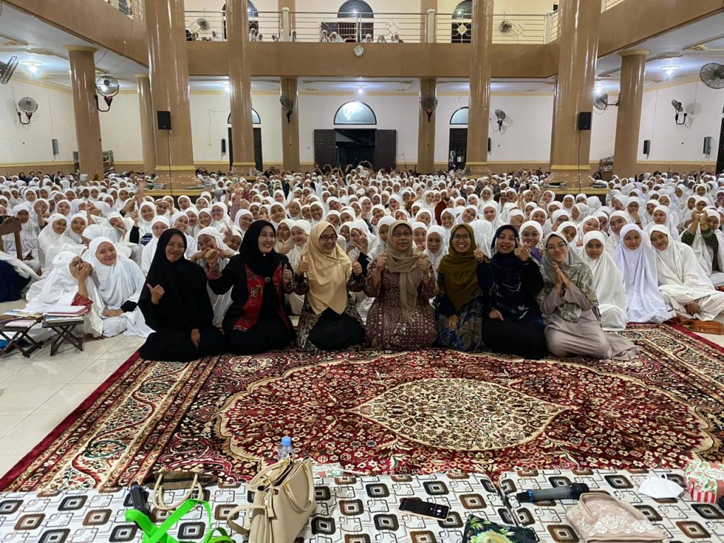 Rombongan IIQ Jakarta Silaturrahim Ke Pesantren Al-Falah Banjarbaru Kalimantan Selatan di Tengah Kegiatan Sebagai Dewan Hakim MTQ Nasional
