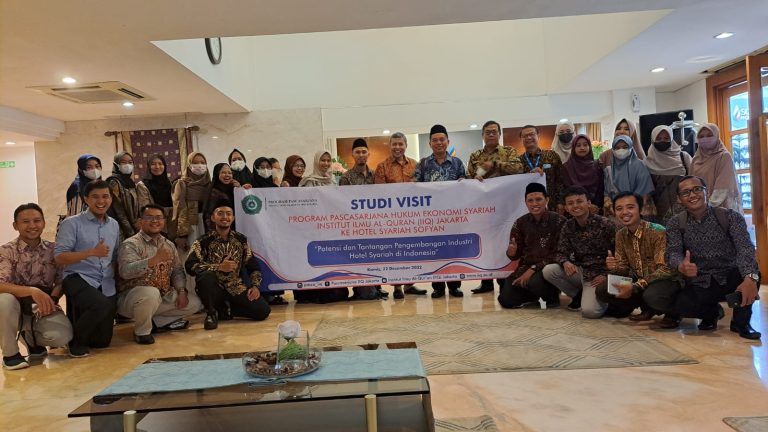 Kunjungan Mahasiswa S2 Jurusan HES Pascasarjana IIQ Jakarta ke Hotel sofyan Cut Meutia Jakarta, Penginapan Syariah Pertama di Indonesia.