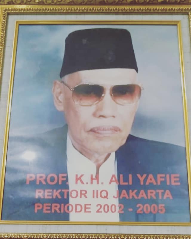 Rektor IIQ Periode 2002-2005 KH. Alie Yafie Tutup Usia