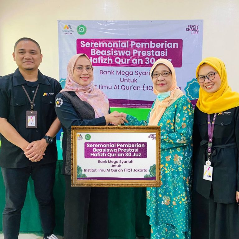 Bank Mega Syariah Salurkan Beasiswa Tahfizh Kepada Mahasiswa IIQ Jakarta