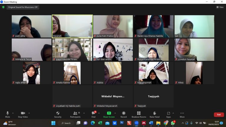 Dosen Tamu Amita Dianda Sampaikan Materi Psikologi Pendidikan di Hadapan Para Mahasiswa PIAUD