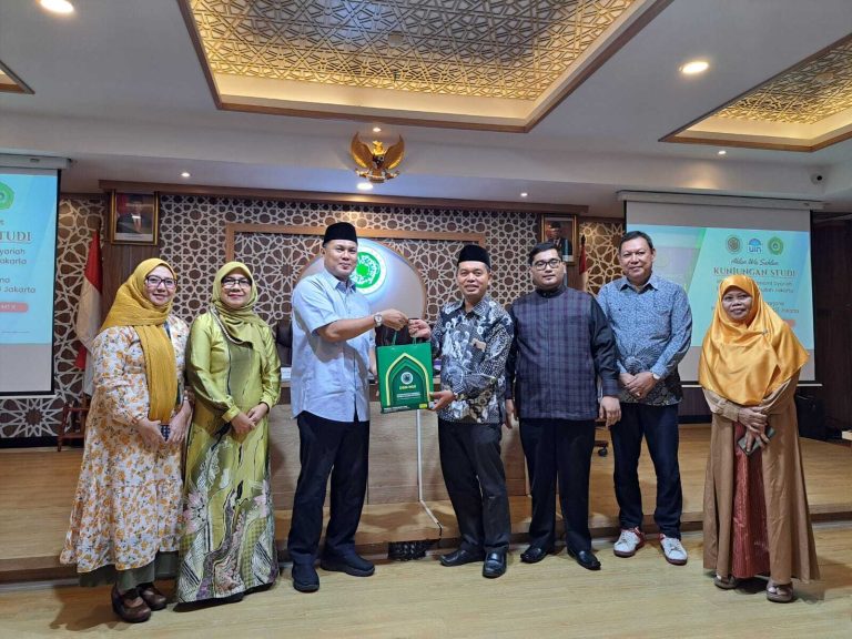 Mahasiswa S2 IIQ Jakarta Kunjungi DSN MUI, Telusuri Peran Krusial dalam Memajukan Lembaga Keuangan Syariah di Indonesia
