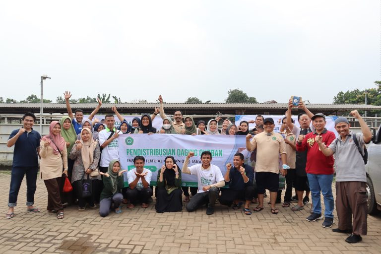 IIQ Jakarta Gelar Qurban Idul Adha 1445H, Kepedulian Terpancar