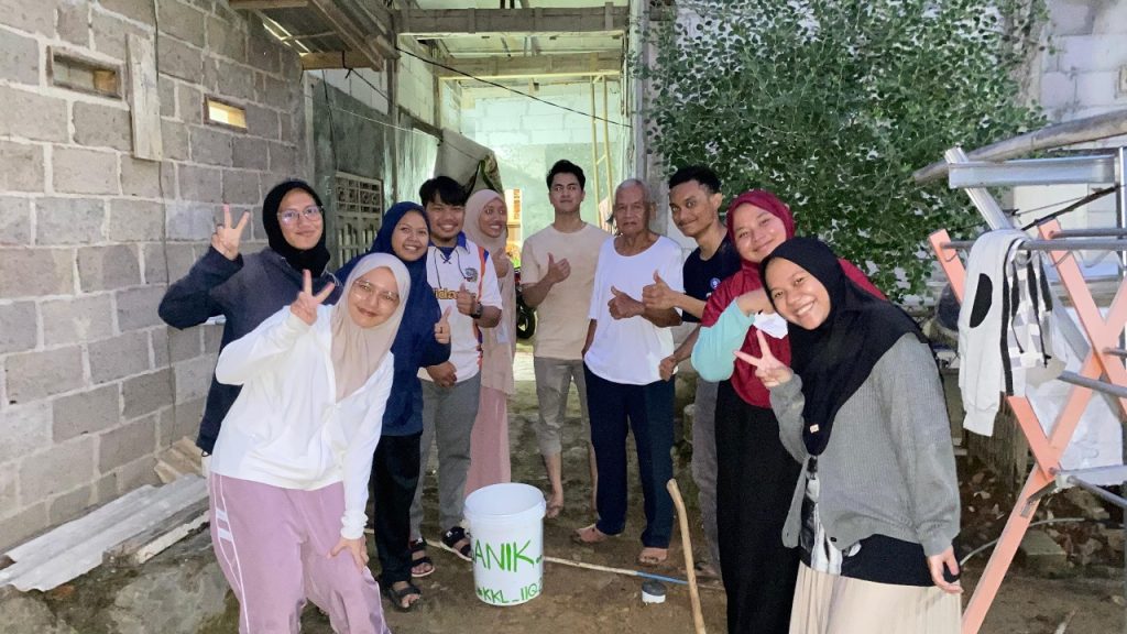 Bergandengan Tangan, Mahasiswa dan Warga Sukanegara Atasi Krisis Air