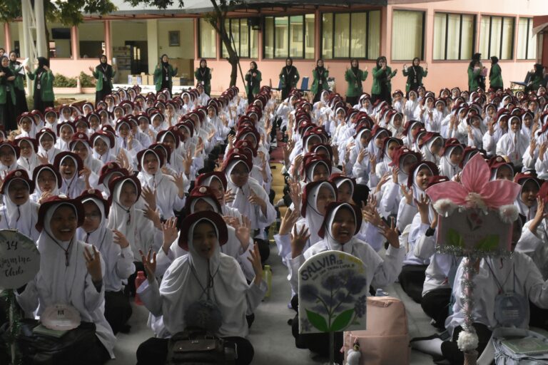 IIQ Jakarta Kenalkan Budaya Akademik kepada Mahasiswa Baru
