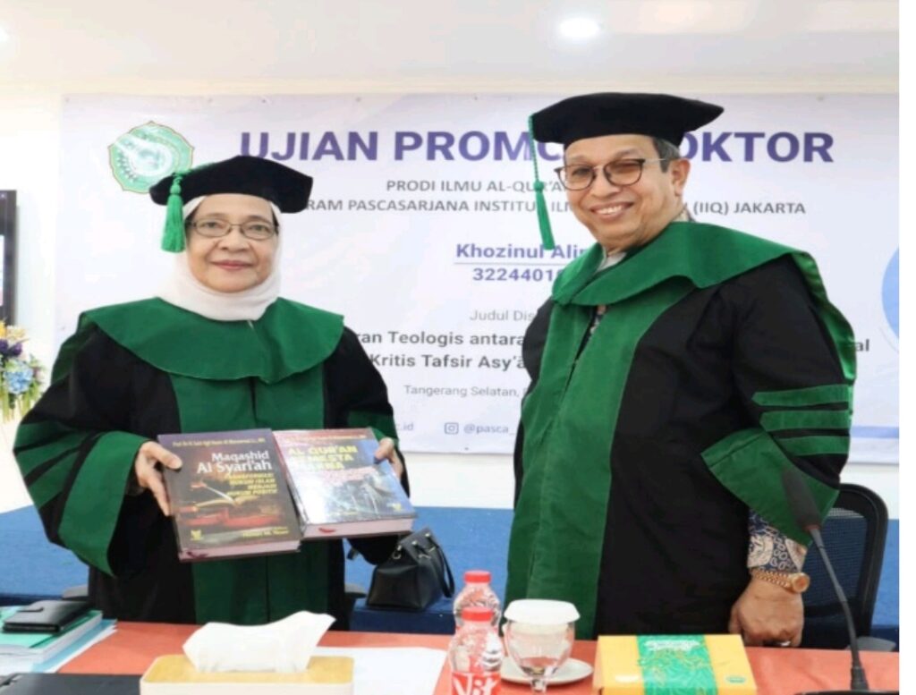 REKTOR IIQ JAKARTA MENERIMA HADIAH BUKU HASILKARYA PROF.DR.H. SAID AQIL HUSIN AL- MUNAWWAR, Lc.,MA
