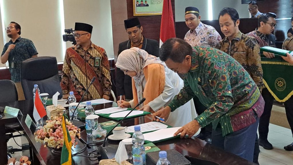 Kerjasama Ditingkatkan, IIQ Jakarta Teken MoU dengan Badilag