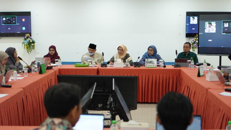 IIQ Jakarta Gelar Tindak Lanjut Rapat Evaluasi dan Rapat Pra Senat untuk Persiapan Semester Genap 2024/2025