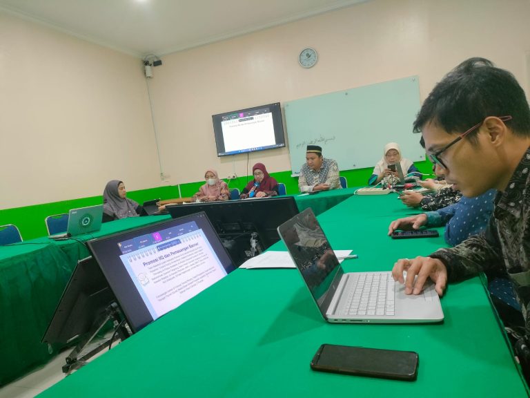 Rapat Internal Panitia Penerimaan Mahasiswa Baru TA 2025/2026