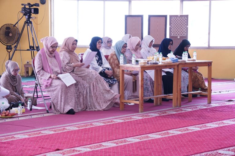Haul Ibunda Hj. Zatiah Kadir, Halal bi Halal, dan Tasyakuran Milad IIQ ke-48