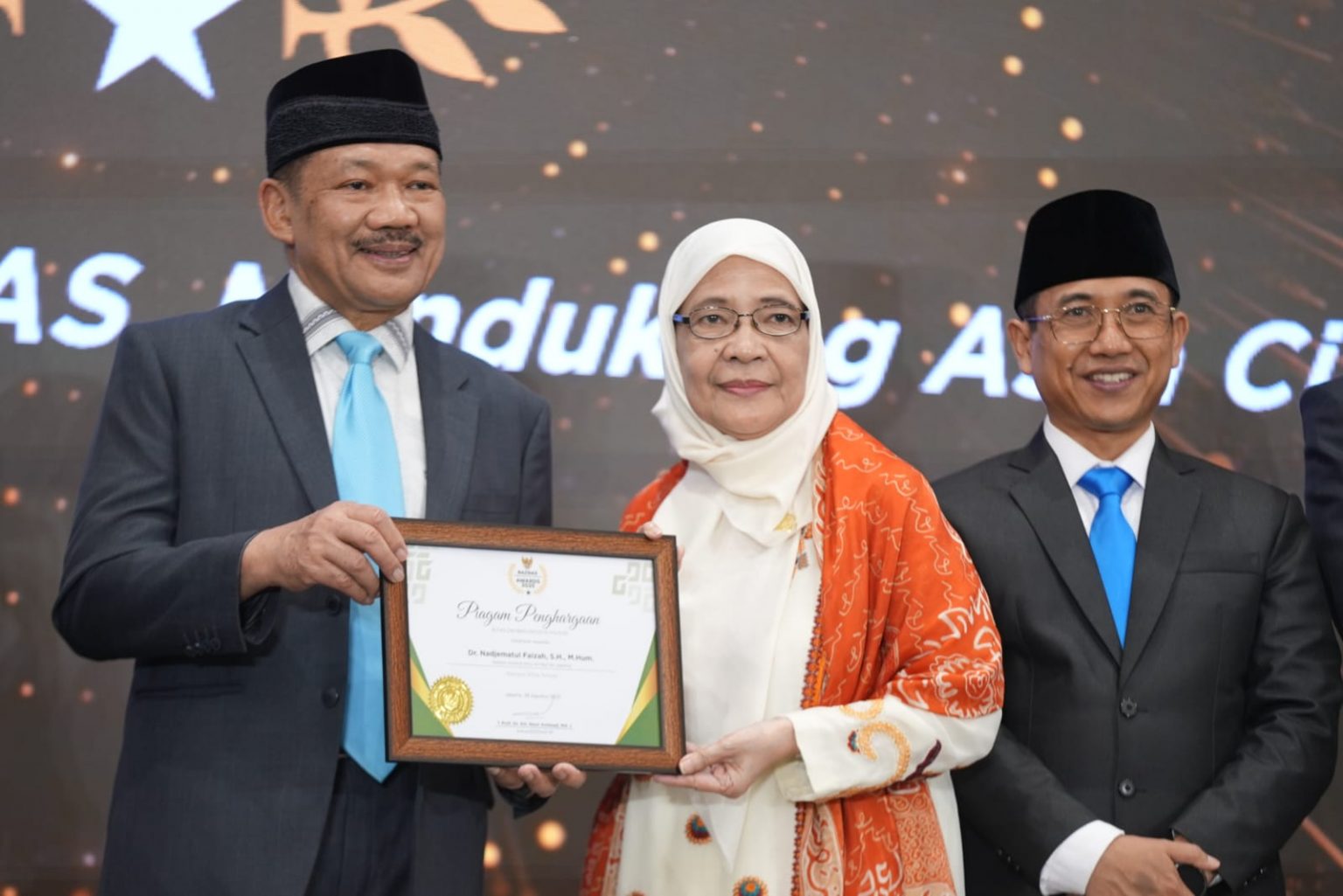IIQ Terima Penghargaan sebagai Kampus Mitra Terbaik dari BAZNAS Awards 2025
