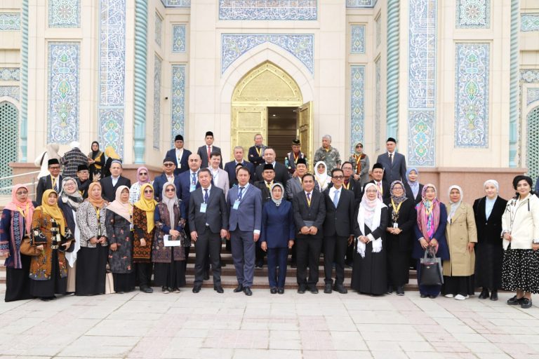 IIQ Jakarta Toreh Sejarah Kolaborasi Internasional di Uzbekistan, Perkuat Diplomasi Pendidikan dan Budaya Indonesia di Kancah Global