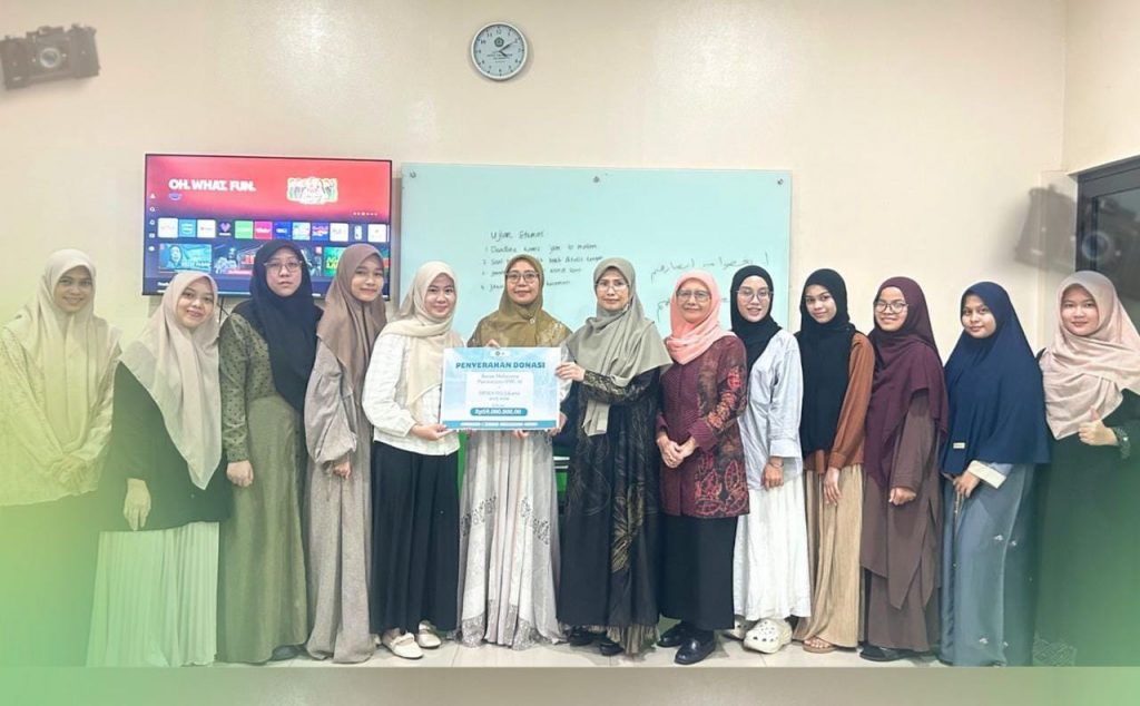 Ringankan Beban Pendidikan, Donatur Salurkan Beasiswa untuk Mahasiswa IIQ Jakarta