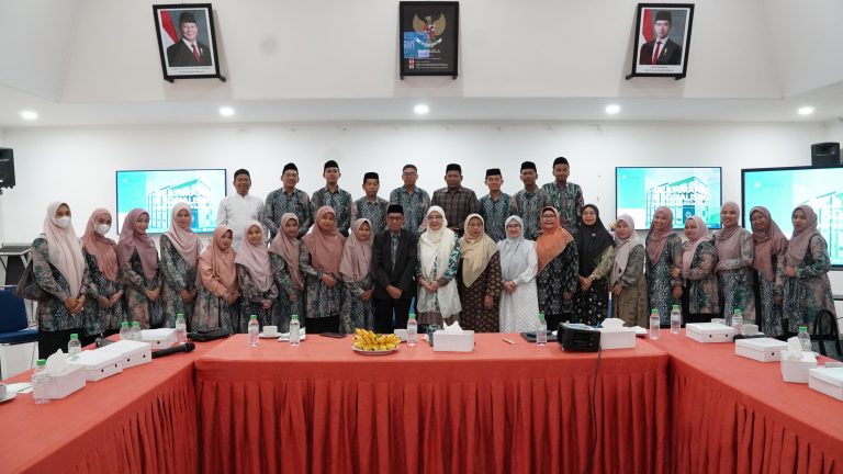 Pondok Adz-Dzikra Berkunjung ke IIQ Jakarta: Kagumi Keunikan Kampus IIQ