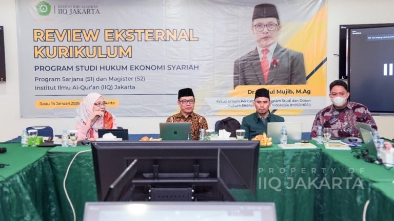 Prodi Hukum Ekonomi Syariah IIQ Jakarta Gelar Review Eksternal Kurikulum S1 dan S2