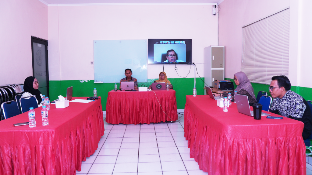 IAT IIQ Jakarta Gelar Review Kurikulum, Perkuat Daya Saing dan Respons Kebijakan Baru