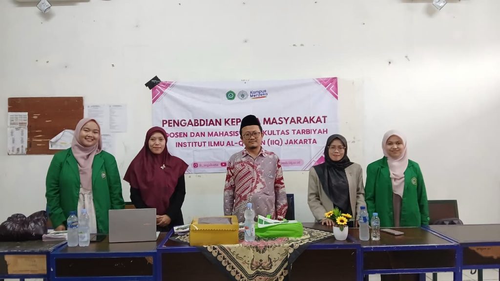 Dosen dan Mahasiswa Fakultas Tarbiyah IIQ Jakarta Laksanakan PKM, Sosialisasi dan Penguatan Spiritualitas Al-Qur’an di Dua Pesantren (Pondok Pesantren Assa’adah dan Pondok Pesantren Al-Hidayah Depok)