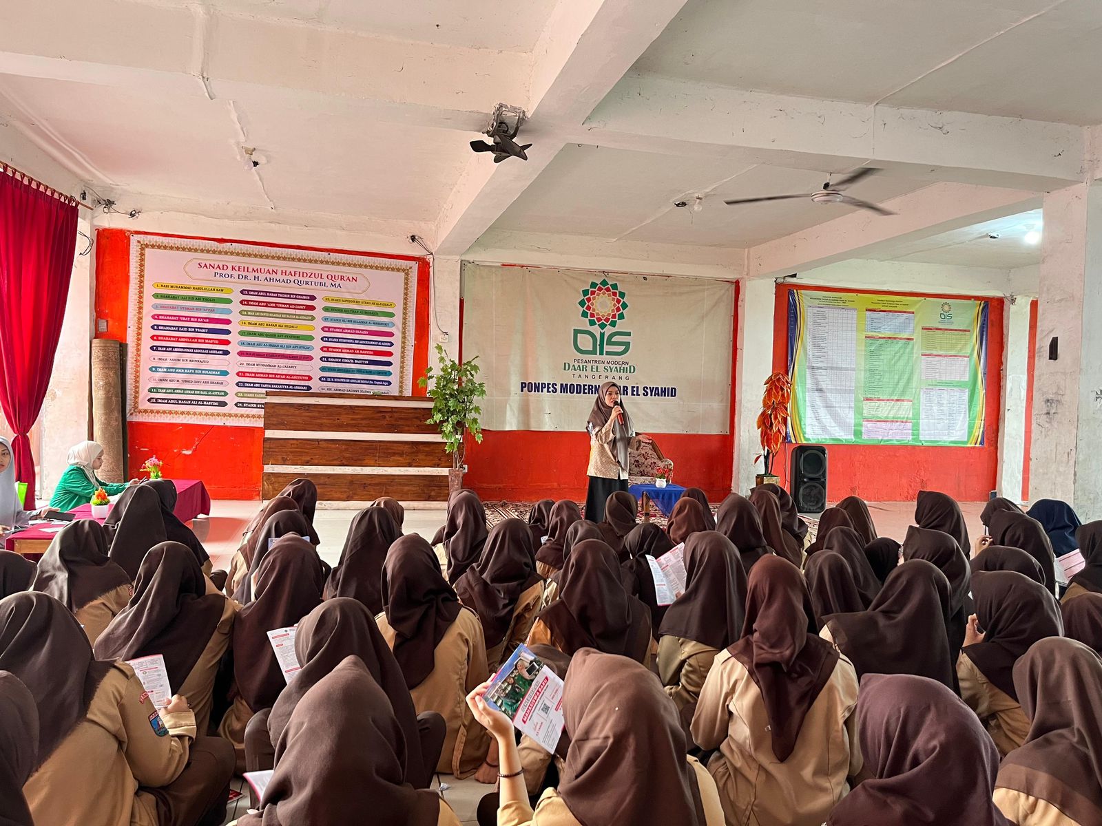 PKM Penguatan Literasi Al-Quran Dalam Meningkatkan Kualitas Pembelajaran Pendidikan Agama Islam di Sekolah Ponpes Tafsir Al-Quran Dar El Syahid Teluk Naga Tangerang