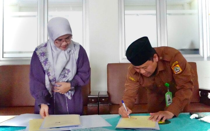 IIQ Jakarta Perkuat Kemitraan dengan SMA Tahfidz Yanbu’ul Qur’an 5 Tegal, Teken Perjanjian Kerja Sama Lima Tahun